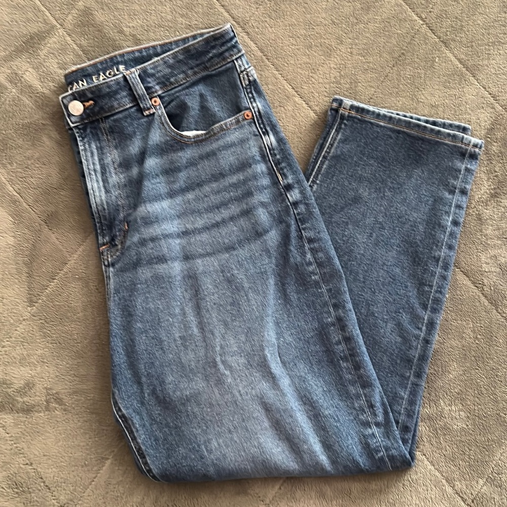 American Eagle Mom Jeans (Like New!)